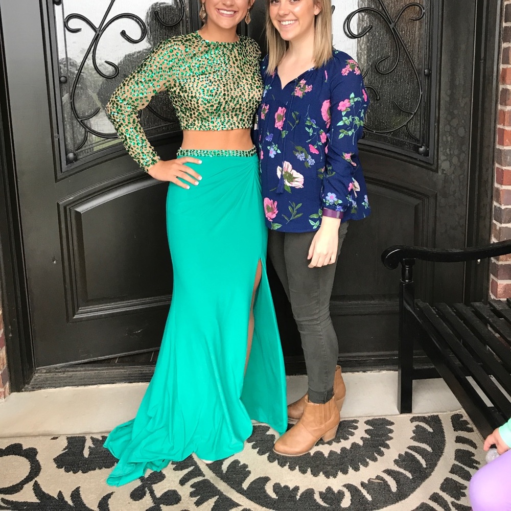 Sherri Hill Emerald Green size 0 two piece